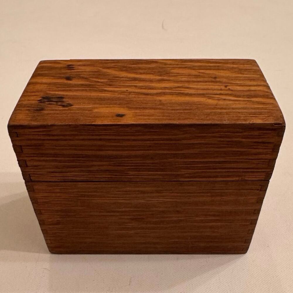 Vtg Globe-Wernicke No. 83 C Recipe Box 5.5x4x3" Wood Hinge Lid